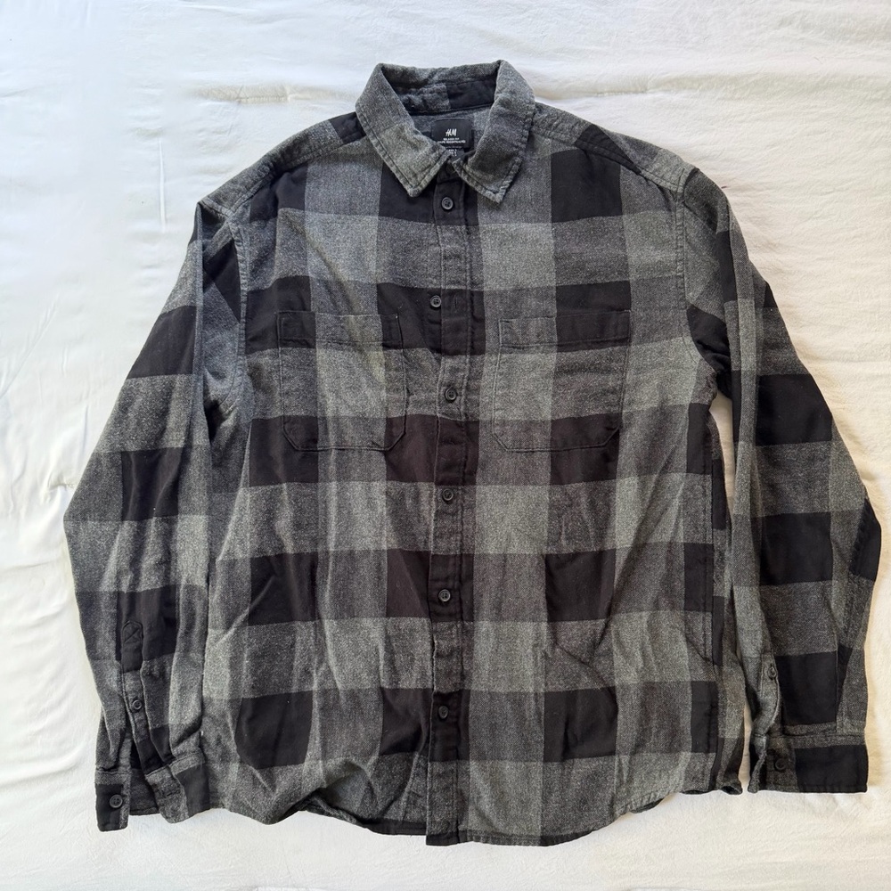H&M Men's Black & Gray Checked Button-Down Shirt